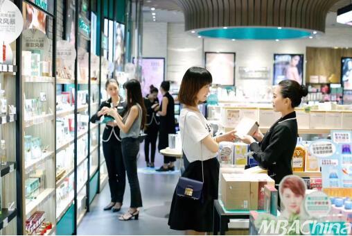 强大的内在力量让美丽绽放精妆联华国际多品牌化妆品连锁店令你魅力加分