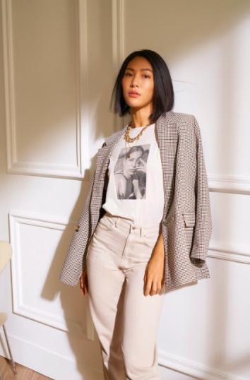 桂纶镁回归UNIQLO！36岁气质女神一样美翻天携手李英宏拍新广告
