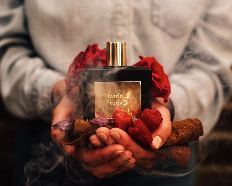 英伦中性香水Miller Harris Leather Rouge 为女生添上华丽气质