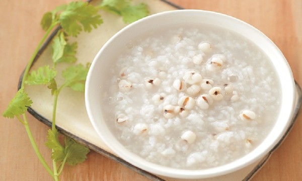 排湿消水肿！营养师推荐6种食材...香蕉、冬瓜上榜